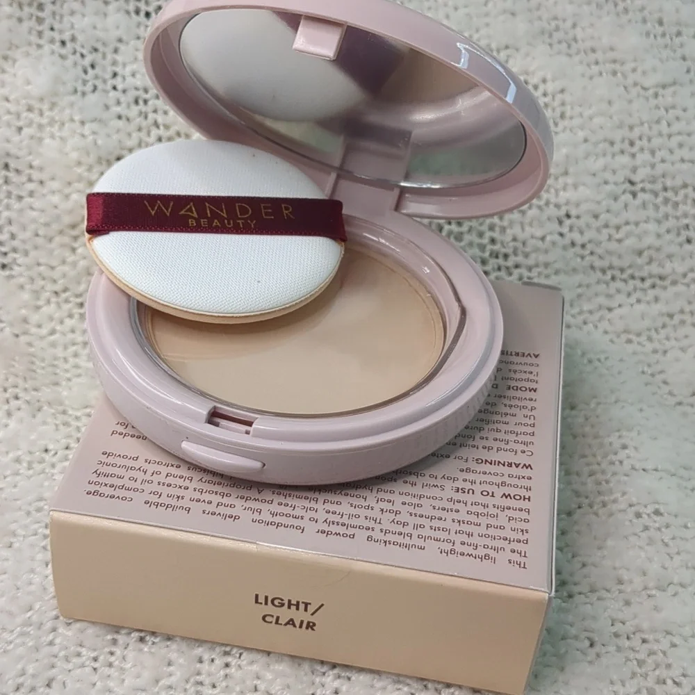 Wander Beauty Wanderlust Powder Foundation in Light, 9g/0.31oz